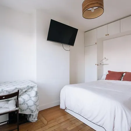 Appartement Peaceful & Artistic 1bd - Picpus Paris! Parijs